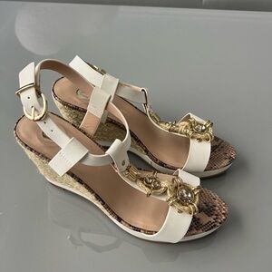 Elegant White Wedge Sandals with Gold Accents size 7